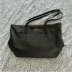 Kate Spade Black Leather Tote Sleek Design